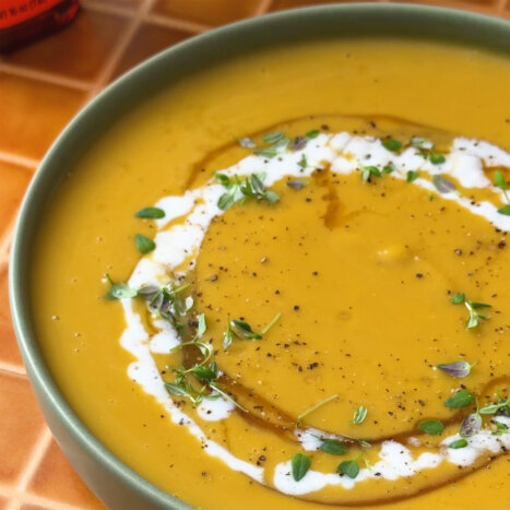 Creamy Roasted Butternut Squash and Honey Soup