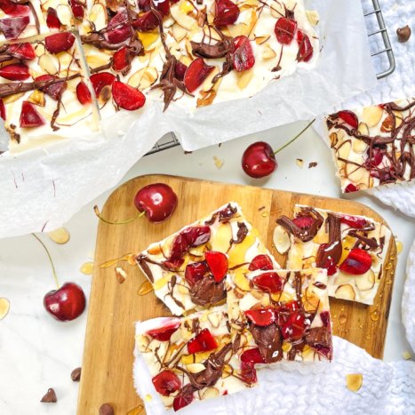 Chocolate Cherry Frozen Yogurt Bark