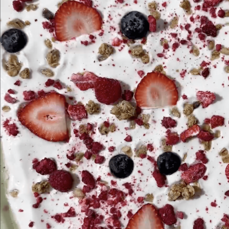 Yogurt Honey Granola Bark